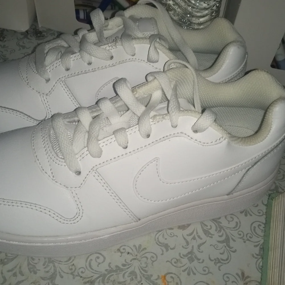 NEW Nike Ebernon Shoes - Picture 11 of 11